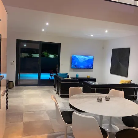 Plein Sud Villa *